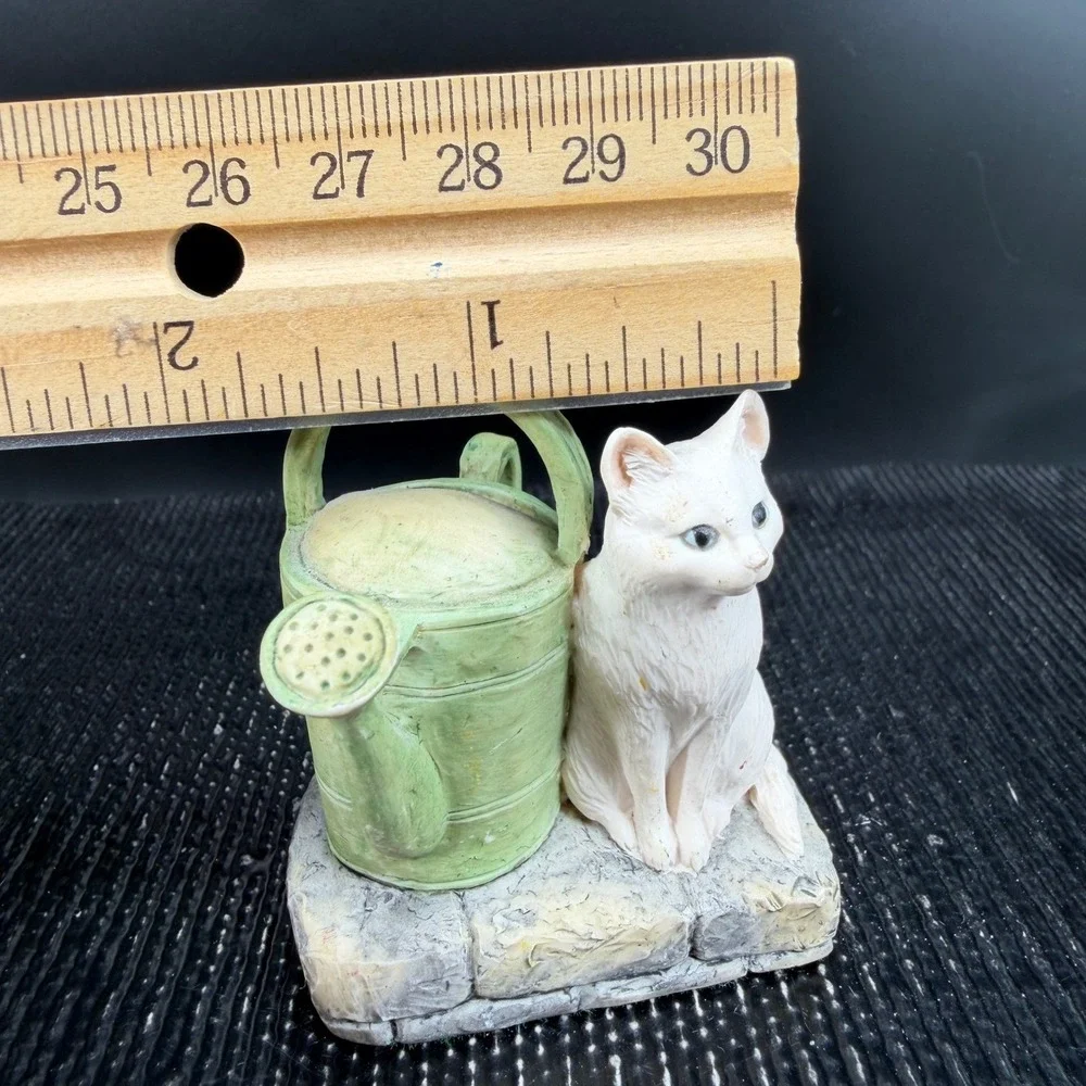 Beatrix Potter Cat W Watering Can Figurine Border‎ Fine Arts F Warne & Co 1991